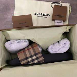 Burberry women slides size 6.5